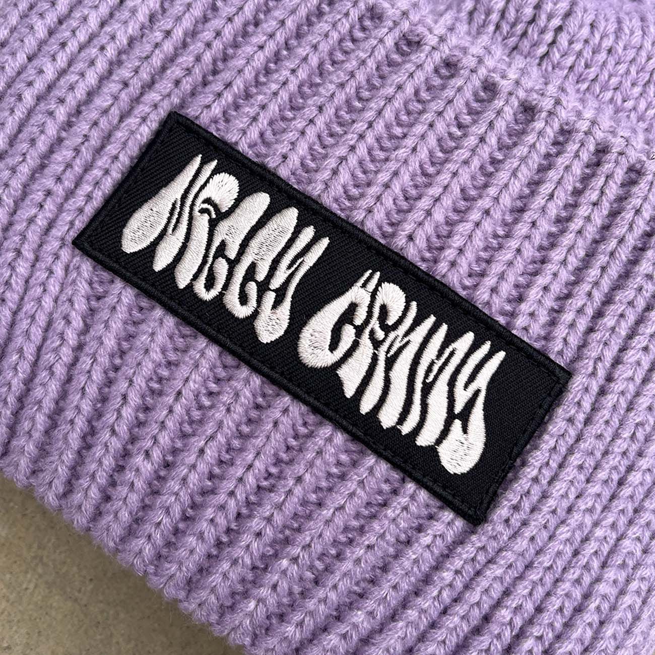 Neggy Gemmy Graffiti Beanie - Lavender